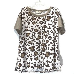 Hopefly Animal Print Top Women’s Medium